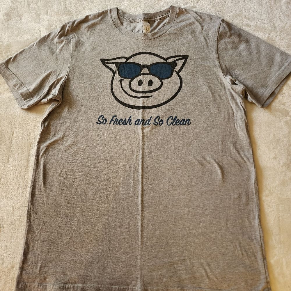Bella Canvas Heathered Gray Tshirt With Black Graphic Of a Pig Size Large